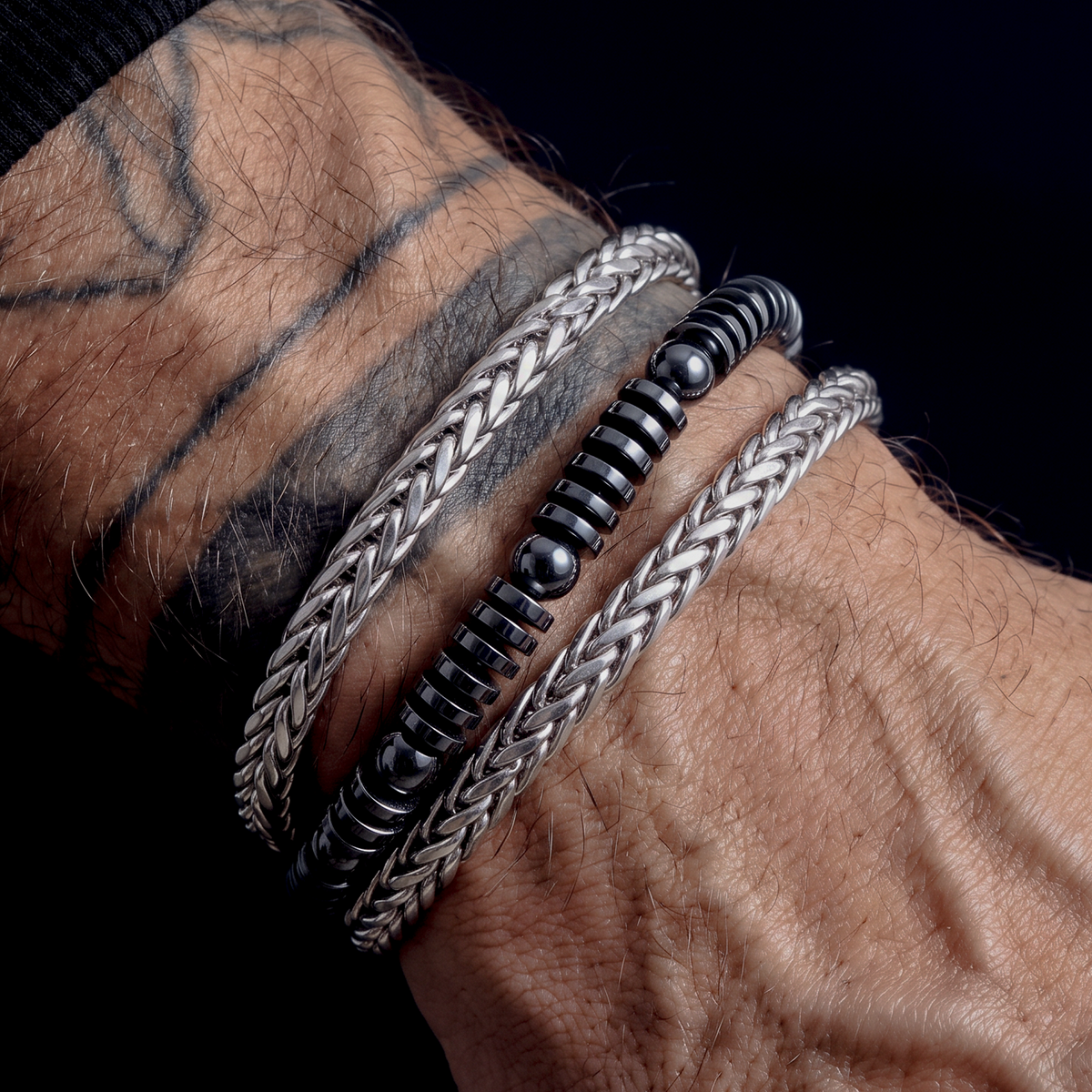 VANGUARD SET - SILVER CHAIN & HEMATITE BRACELETS